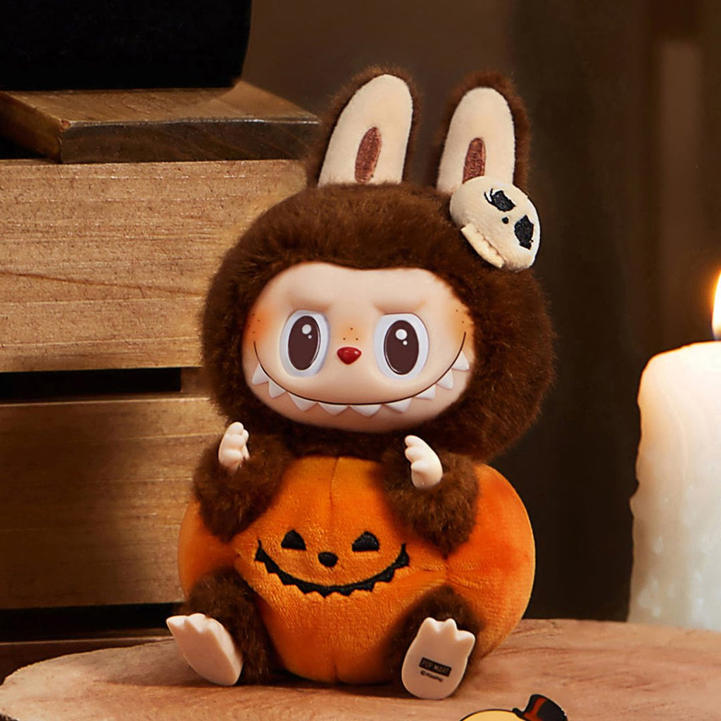 POP MART - Série Fête d'Halloween - Pendentif Citrouille Assise en Vinyle Peluche
