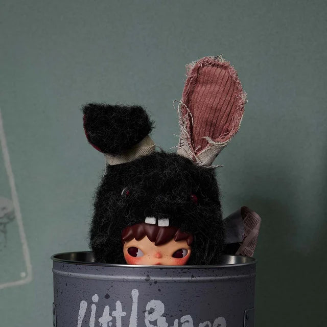 POP MART - Hirono Little Hare Pendentif poupée en peluche