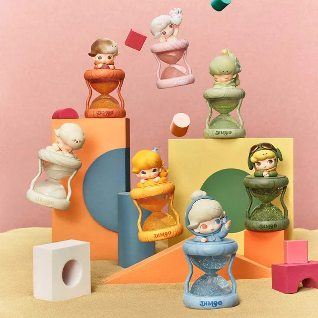 POP MART - DIMOO Collection Memories We Hold - Boule de cristal lumineuse en forme de sablier