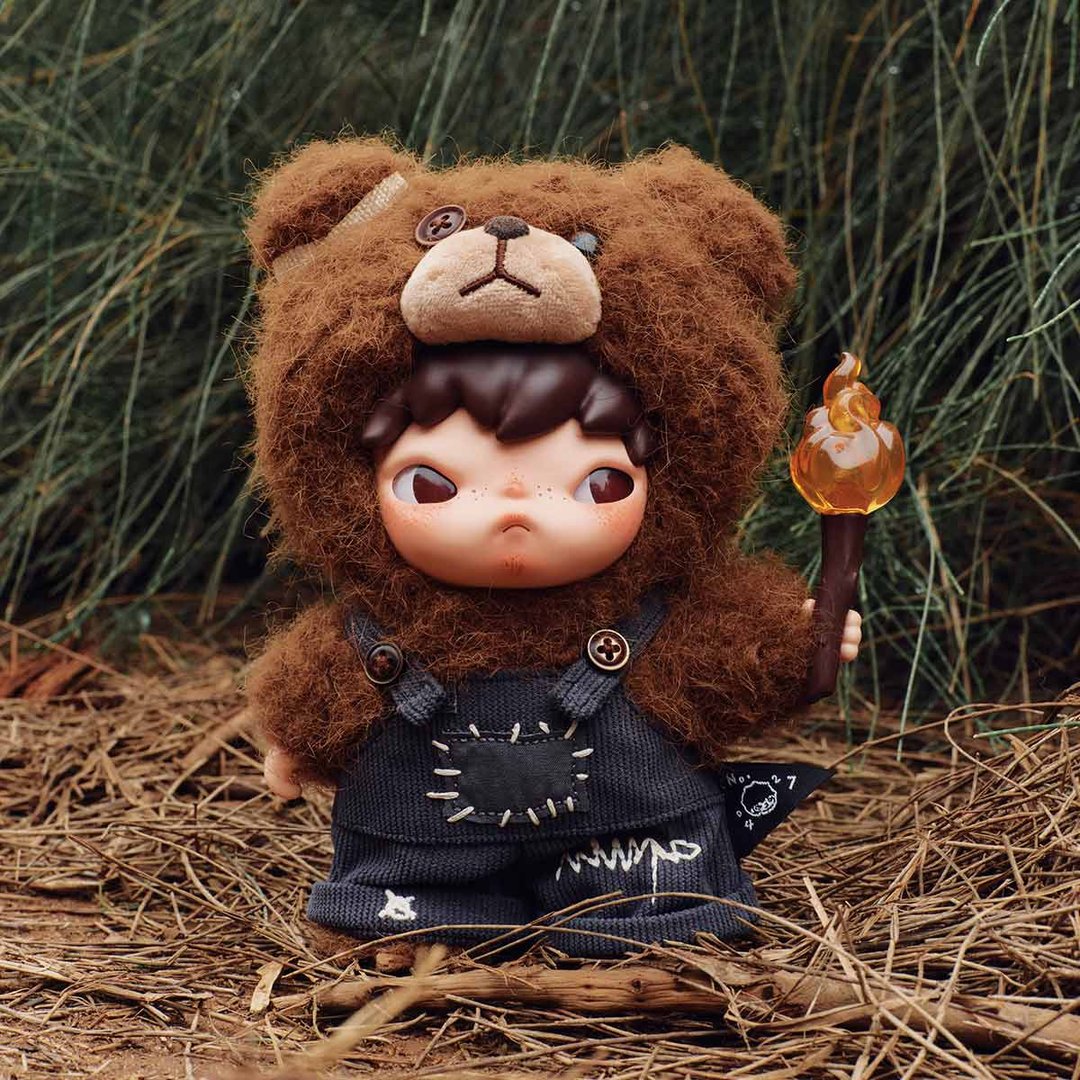 POP MART - Hirono Living Wild-Fight for Joy Peluche