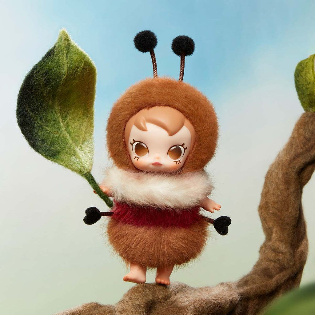 POP MART - Baby Molly Buggy Roam Series - Pendentif en peluche vinyle