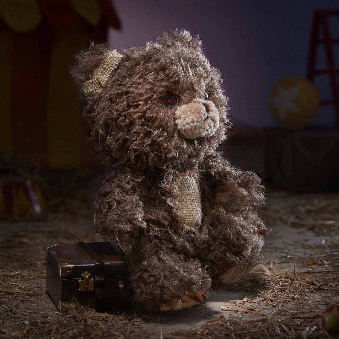 POP MART - Peluche Hirono Bear en vinyle