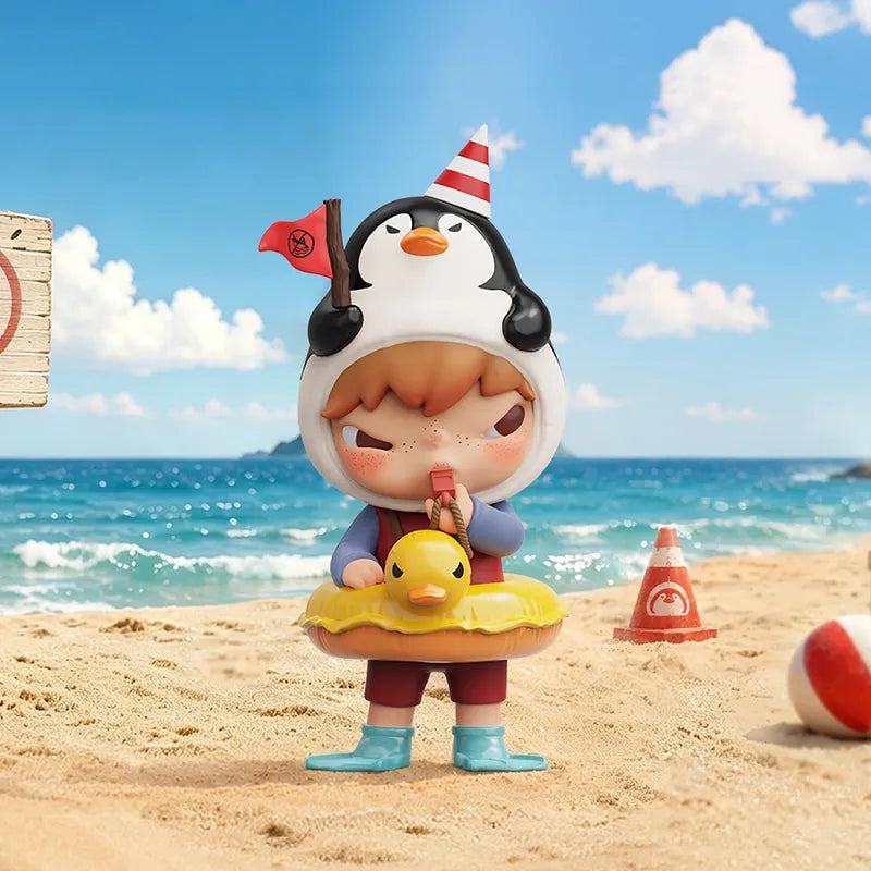 POP MART - Hirono - Figurine de sauveteur pingouin