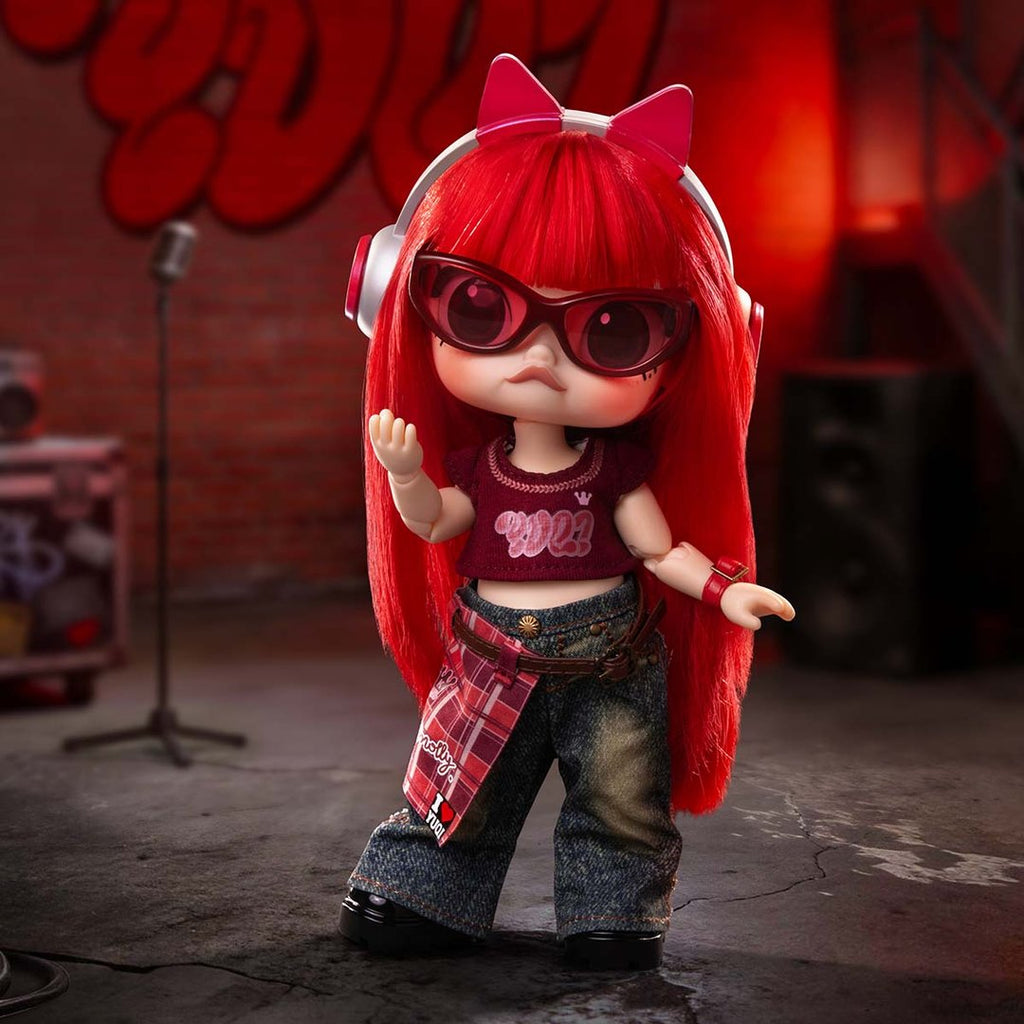 POP MART - Figurine articulée MOLLY × YUQI Série 1/8