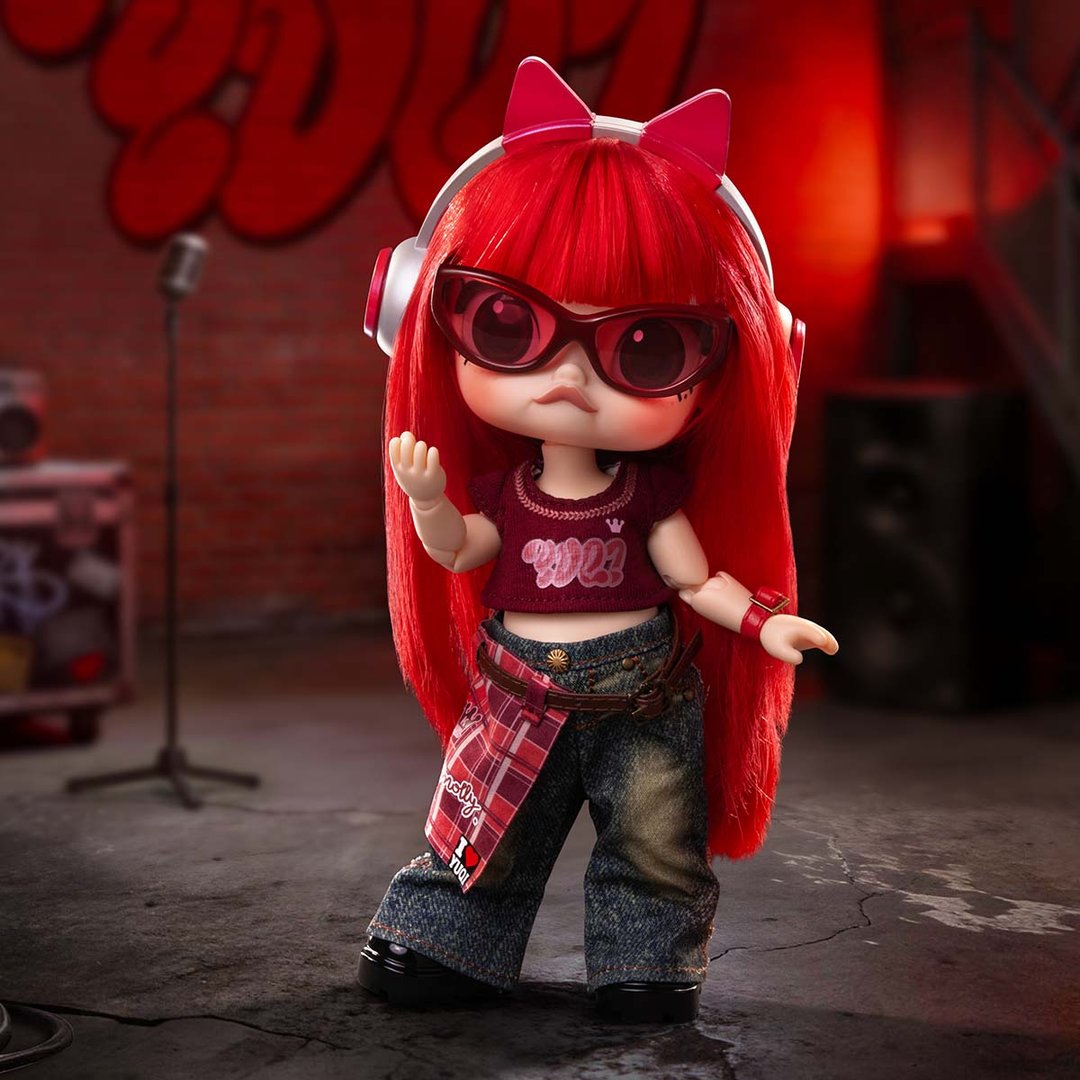 POP MART - Figurine articulée MOLLY × YUQI Série 1/8